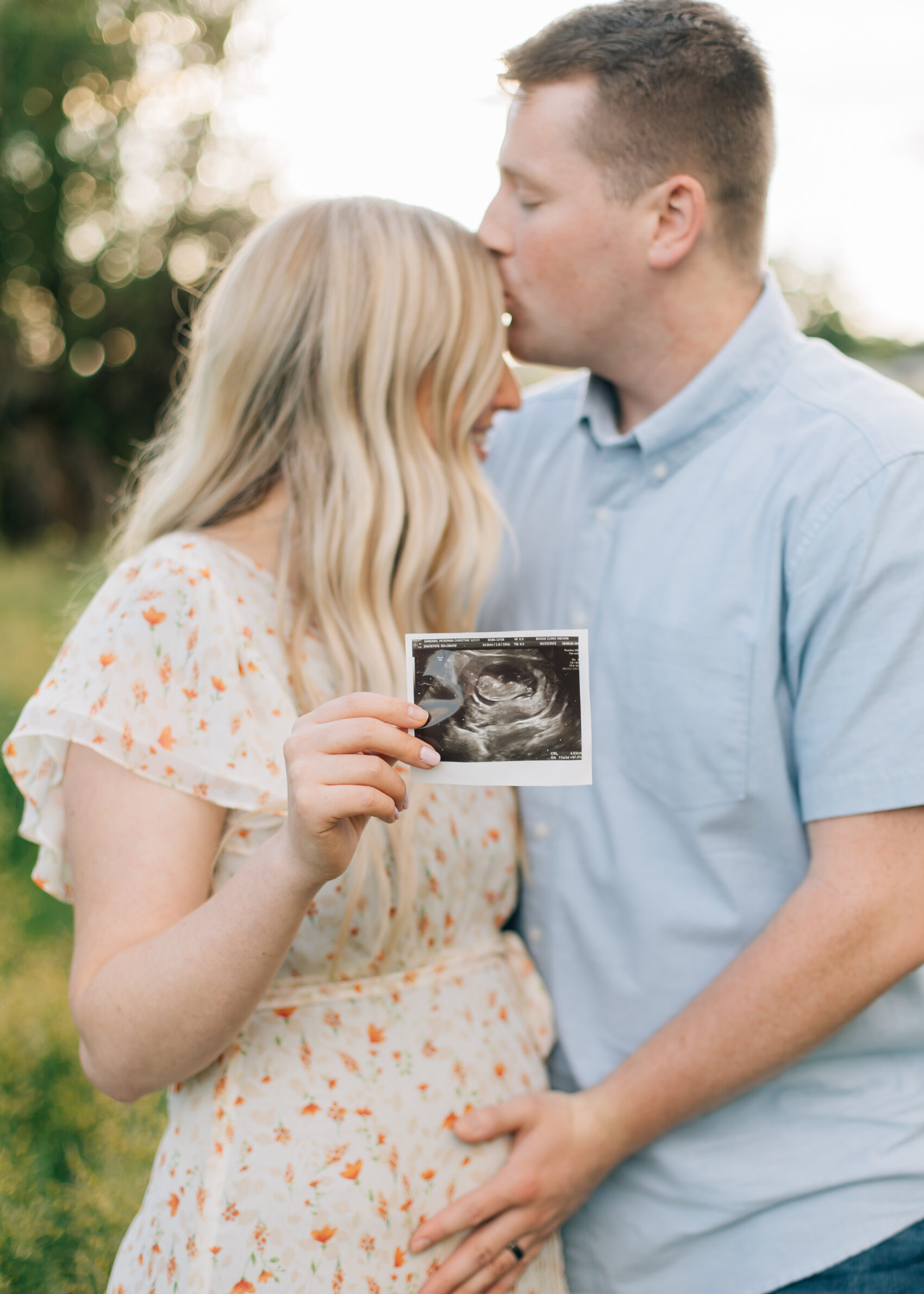 pregnancy announcement photos