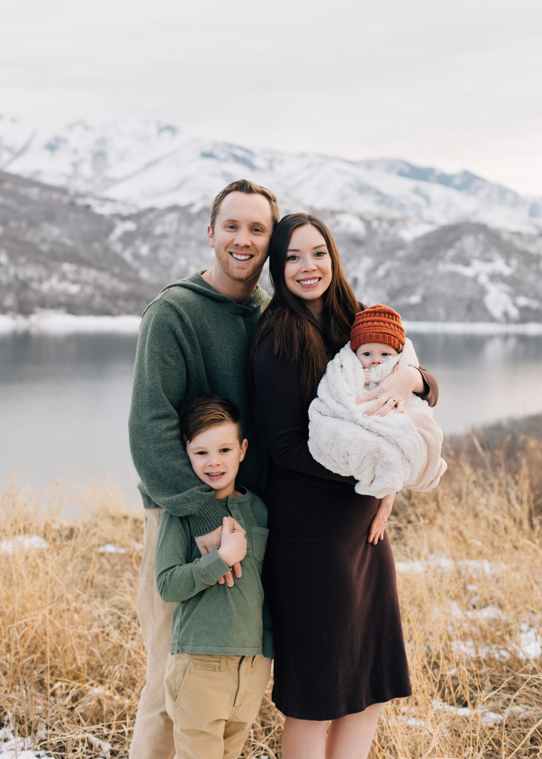 Utah family photo Little Dell Reservoir Utah winter photography