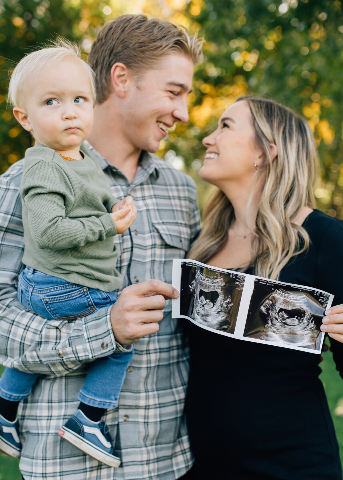 Utah pregnancy announcement photos