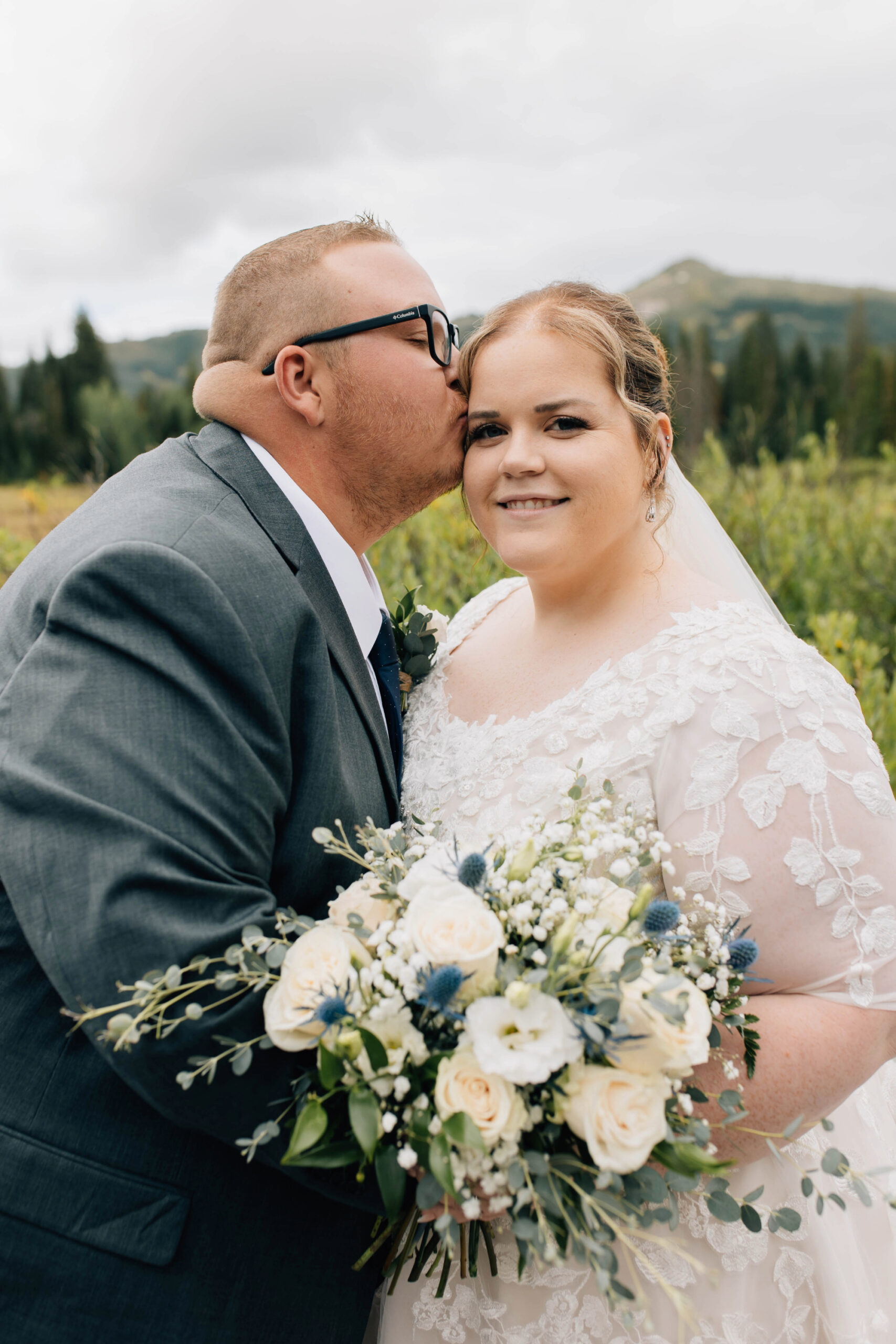 Wedding photos in the mountains