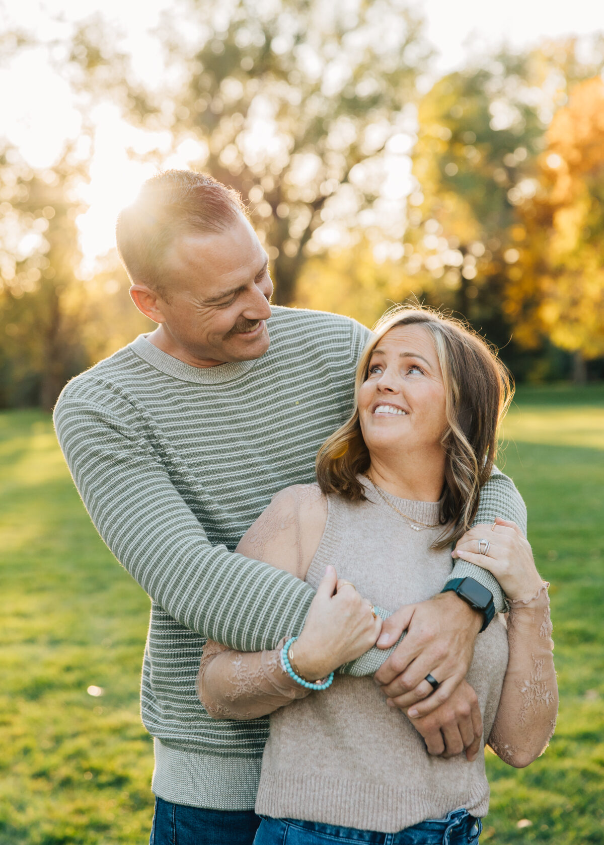 Fall couple photos Utah